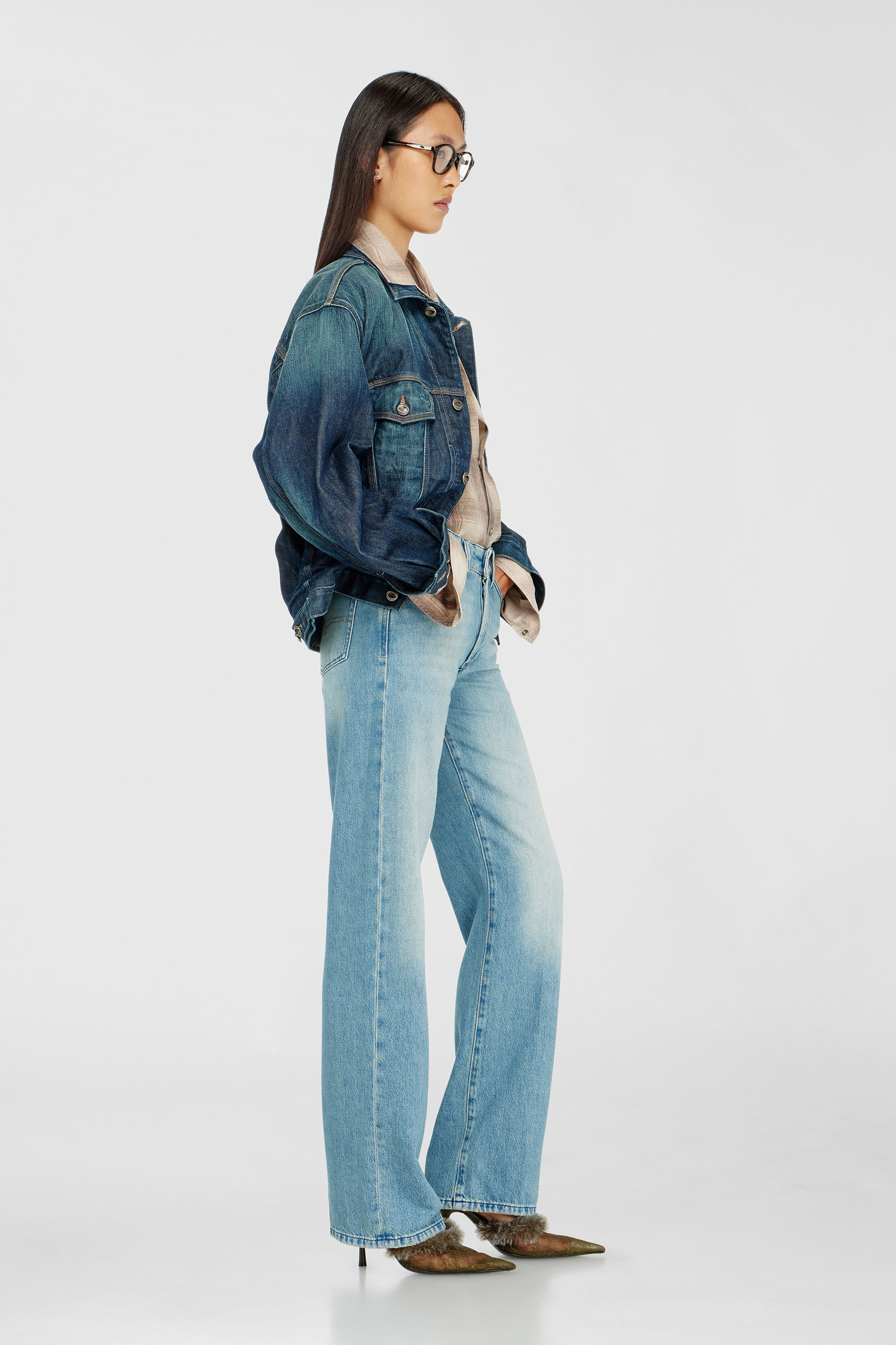 Diesel - Woman's Regular Jeans 1971 D-Sent 0BEBF, Light Blue - 2