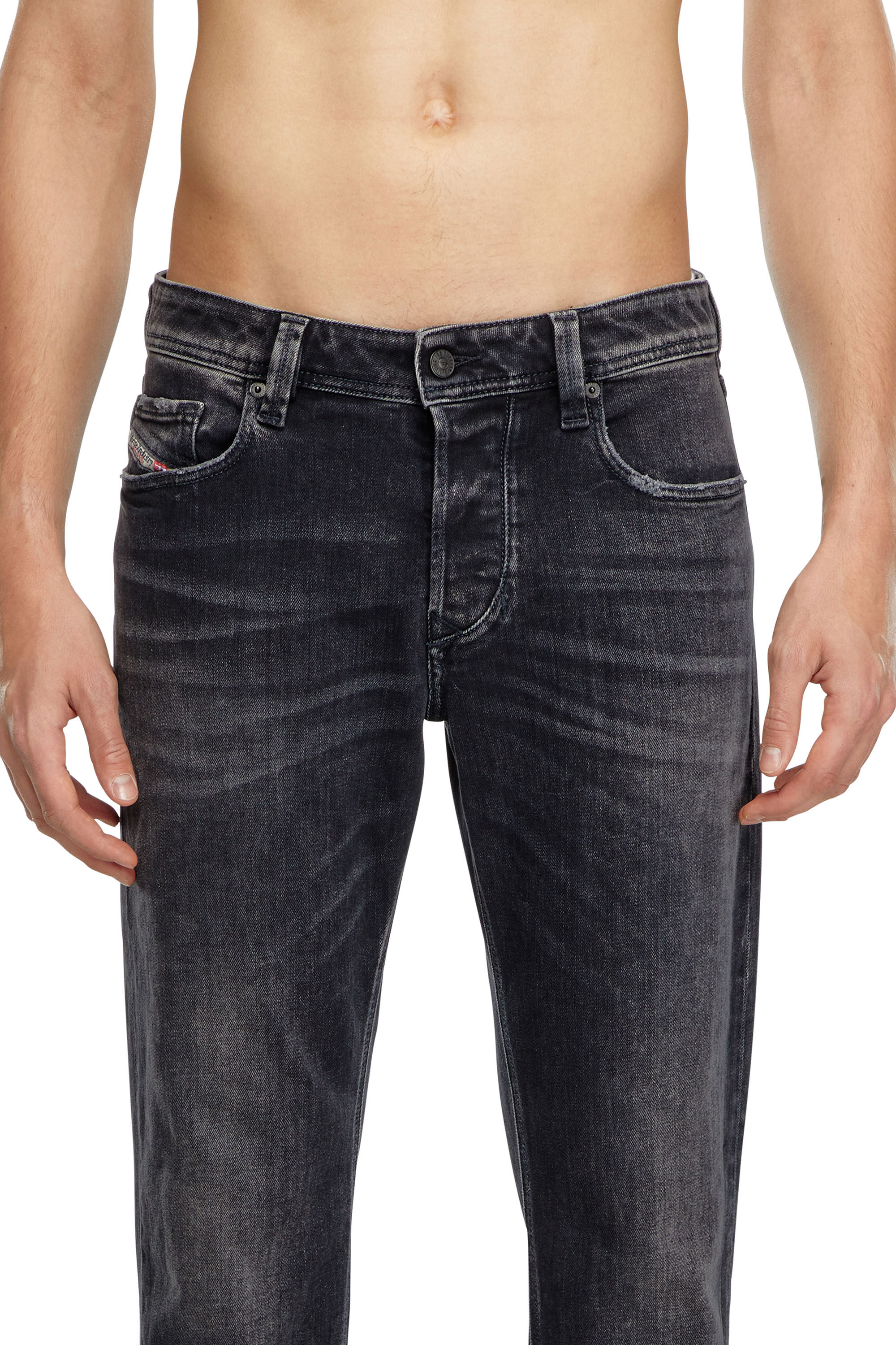 Men s Tapered Jeans Black Dark grey Diesel 1986 Larkee Beex