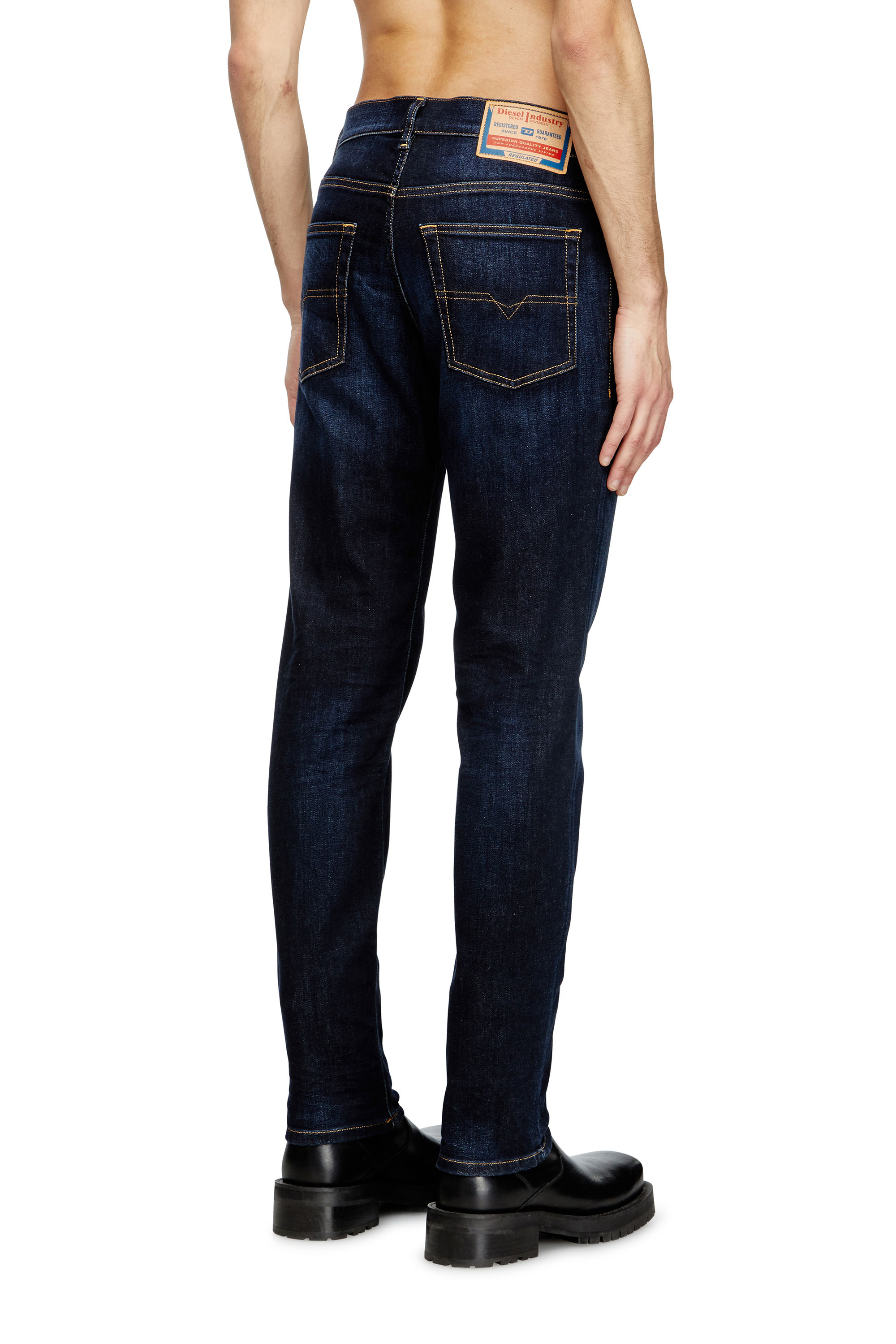 Diesel - Tapered Jeans 2023 D-Finitive 009ZS, Dark Blue - Image 2
