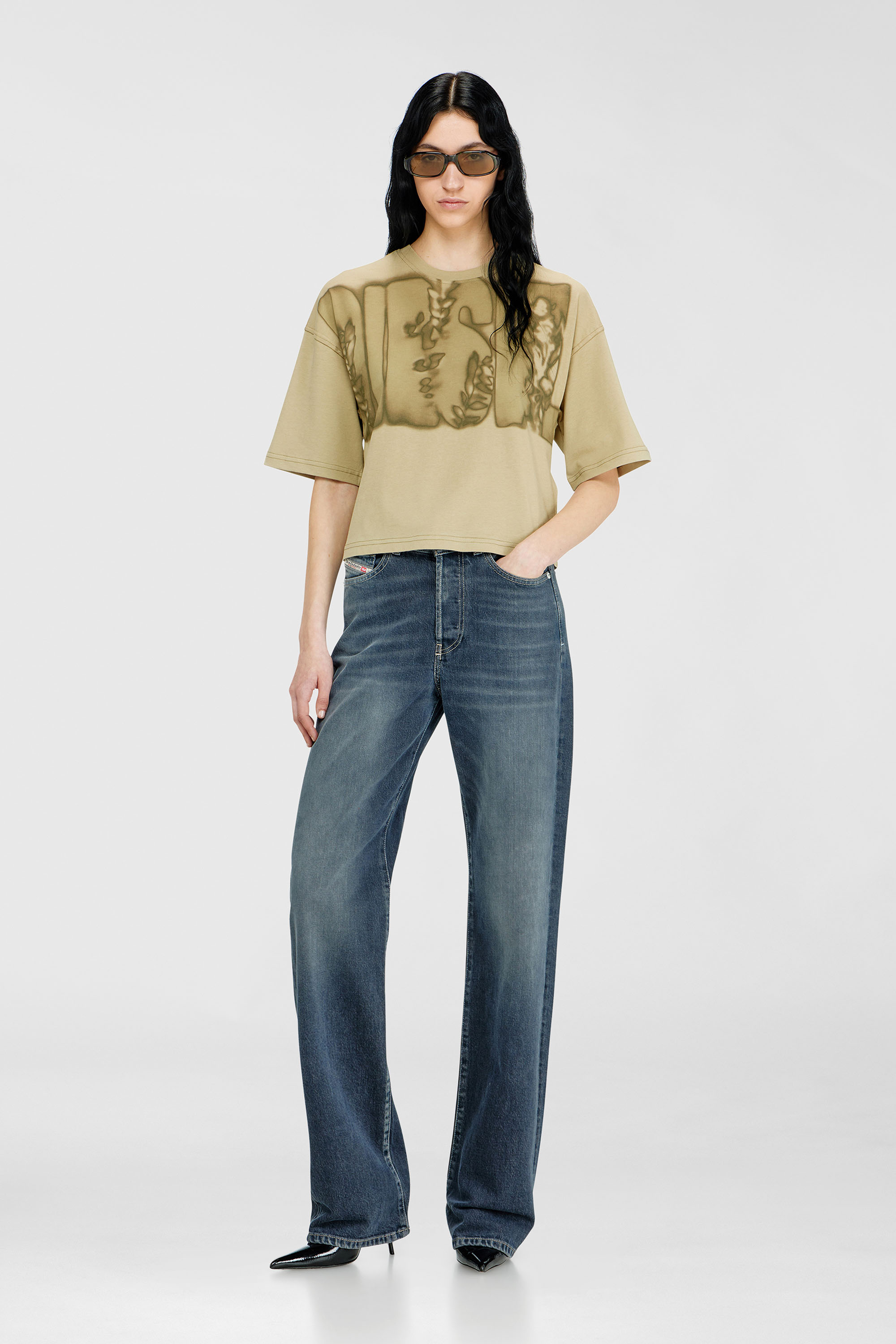 Diesel - T-CROPYN-AA1, Woman's Cropped T-shirt with digital print in Green - 2