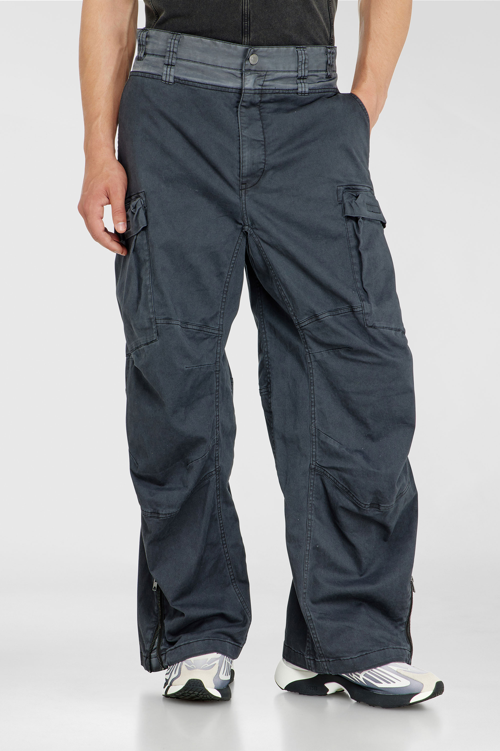 Diesel - P-DELLS, Man's Cargo pants in cotton and nylon in Blue - 1