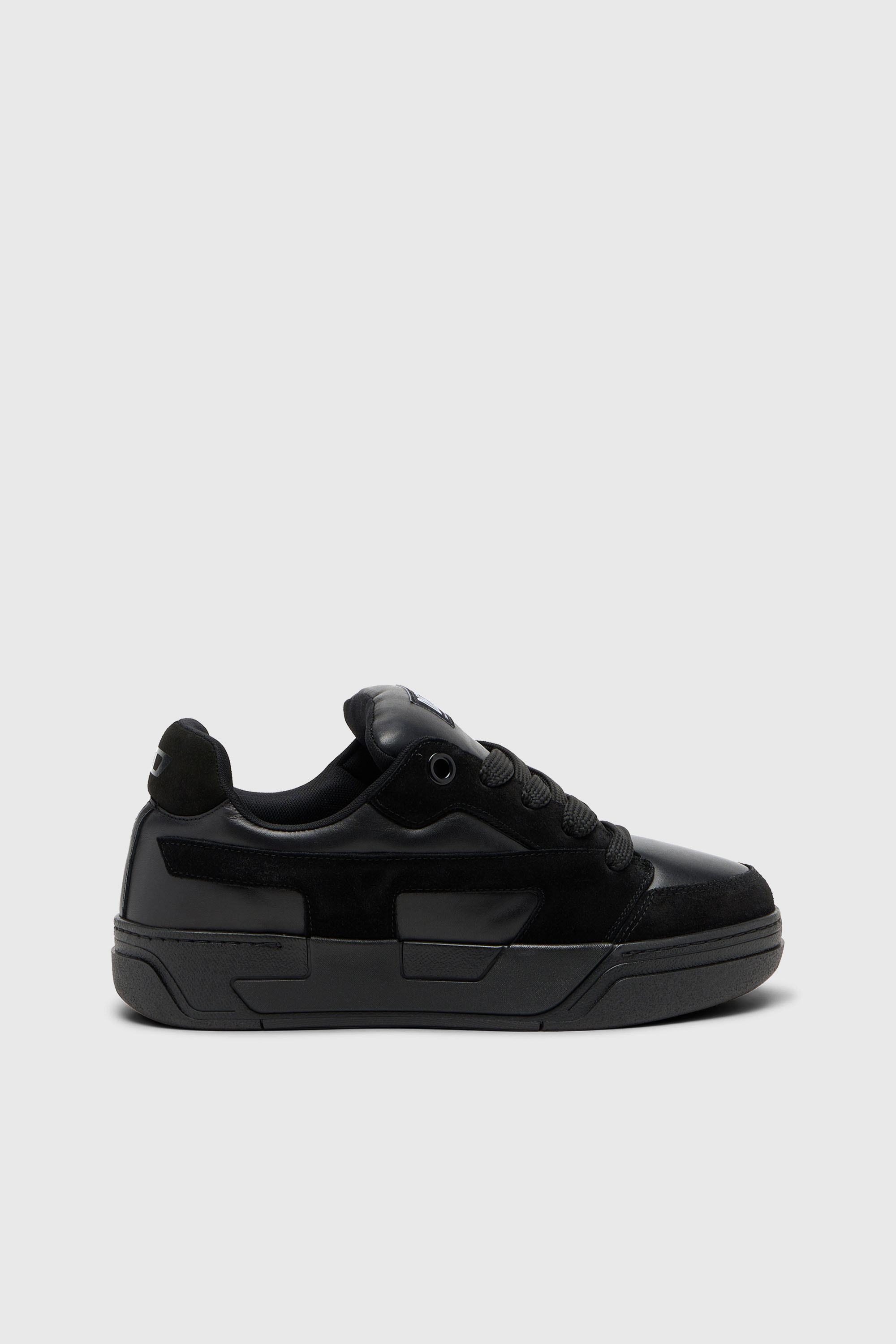 Diesel - S-D-OLLIE LOW, Man's D-Ollie-Monochrome sneakers in suede and leather in Black - 1