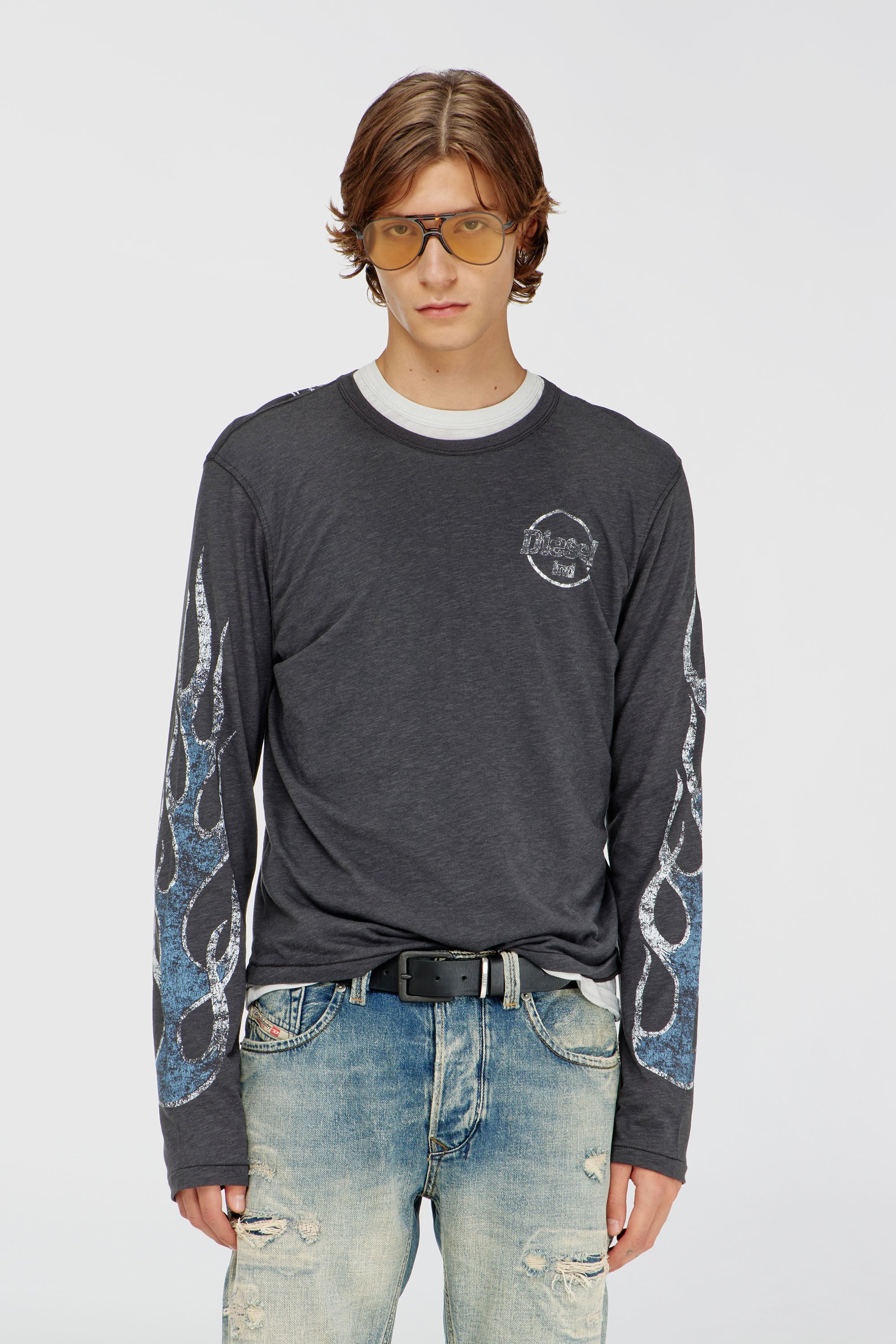 Diesel - T-NOTS-LS, Man's Long-sleeve T-shirt in slub jersey with crack print in Dark grey - 1