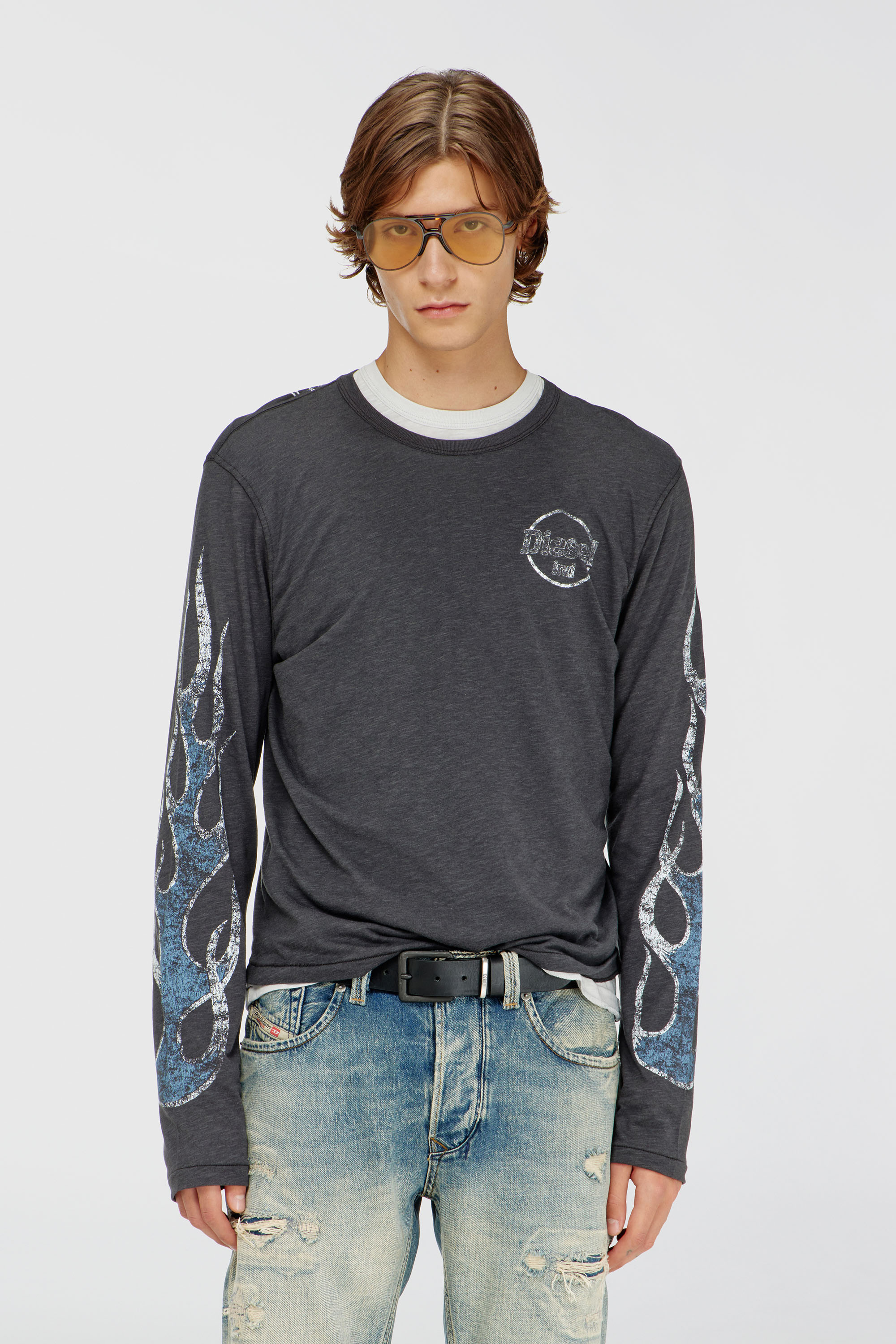 Diesel - T-NOTS-LS, Man's Long-sleeve T-shirt in slub jersey with crack print in Dark grey - 2