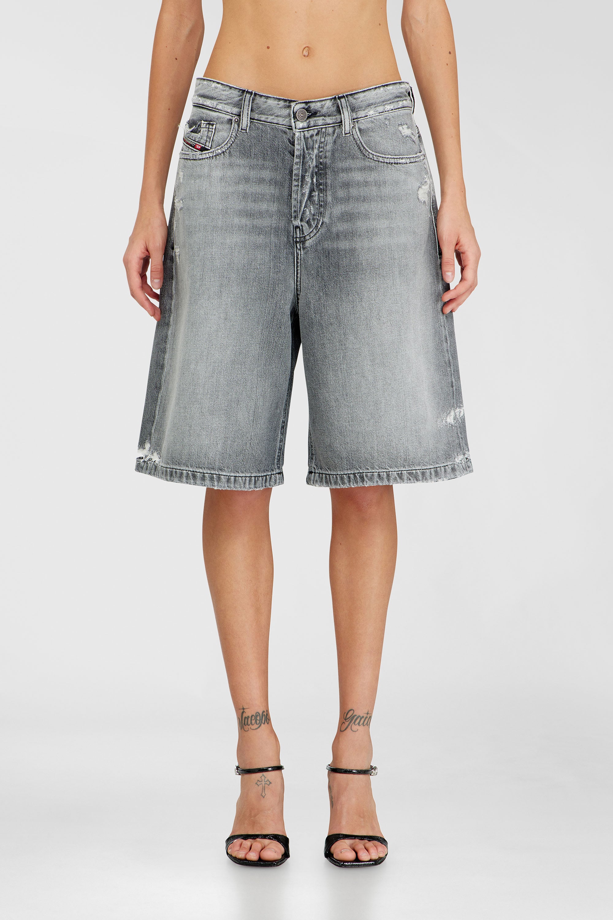 Diesel - DE-SIRE-SHORT, Woman's Denim shorts with frayed hems in Grey - 1