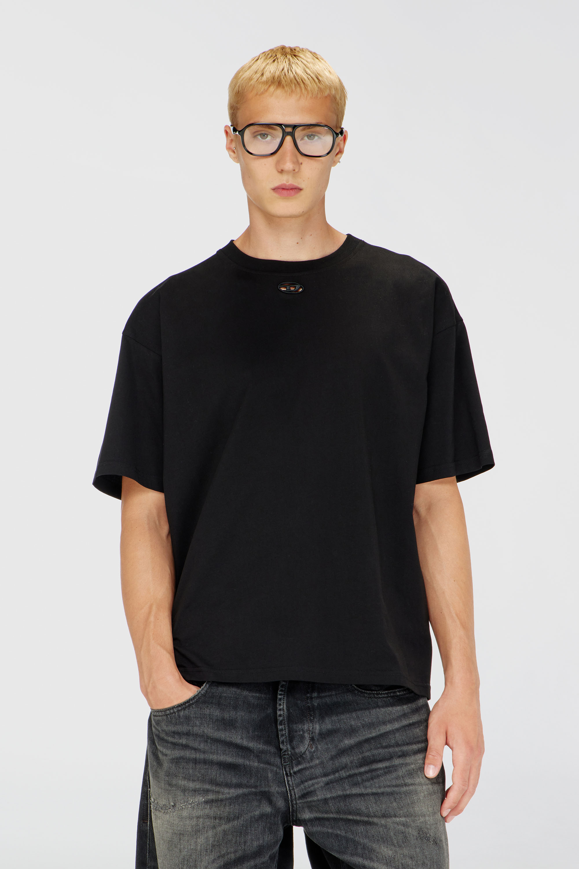 Diesel - T-BOXT-DCO, Man's Relaxed cotton T-shirt with Oval D embroidery in Black - 1